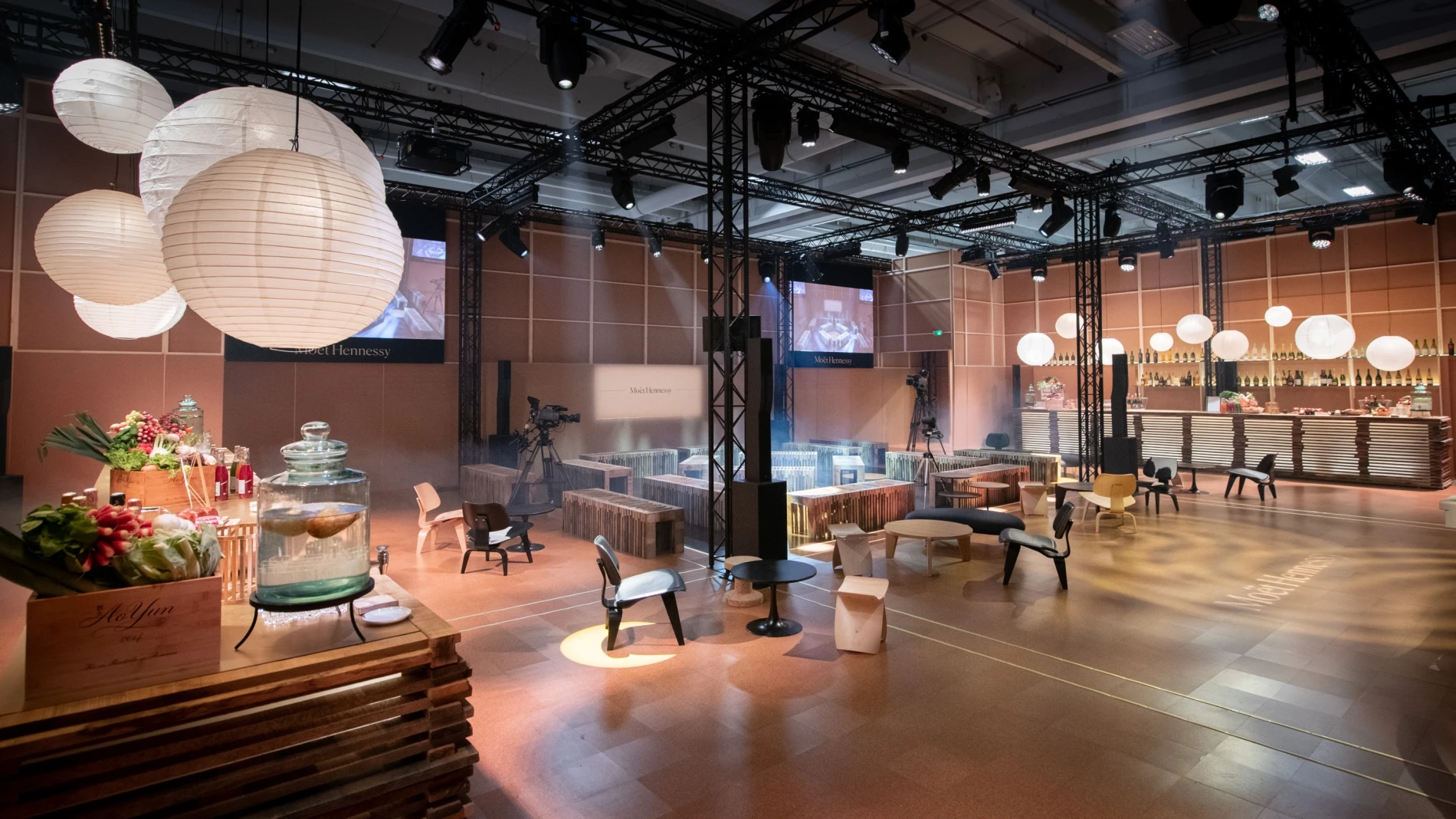 Moët Hennessy’s highlights cork in its eco-designed booth at Vinexpo Paris