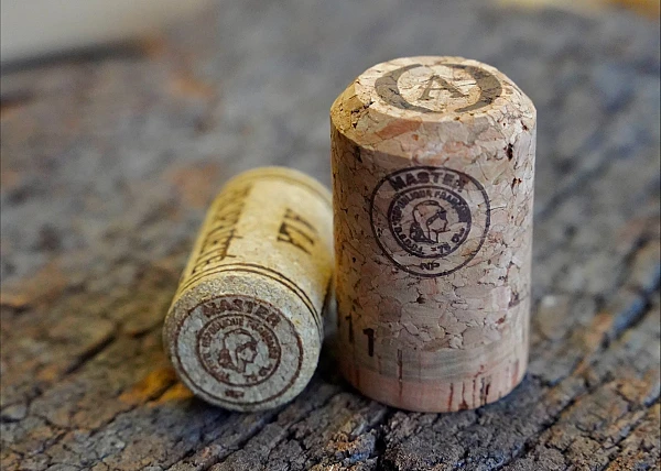 Amorim France launches the first tax-certified cork stopper